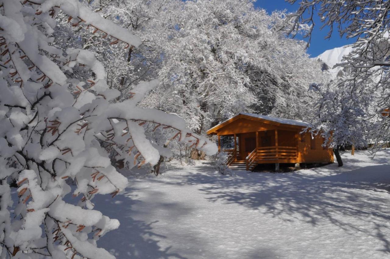 Camping, Hotel De Plein Air Les Cariamas Chateauroux-les-Alpes Esterno foto